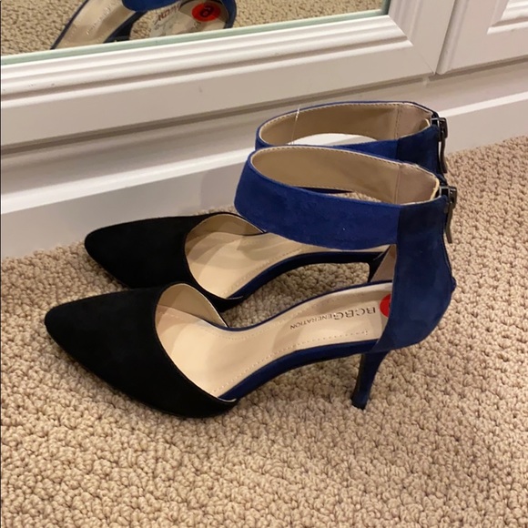 Black and blue heels - Picture 3 of 3